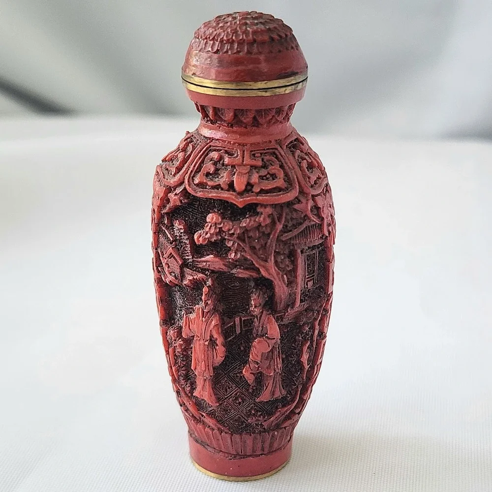 Antique Chinese‎ Cinnabar Carved Snuff Bottle with Stopper Fine Art Intricate OG